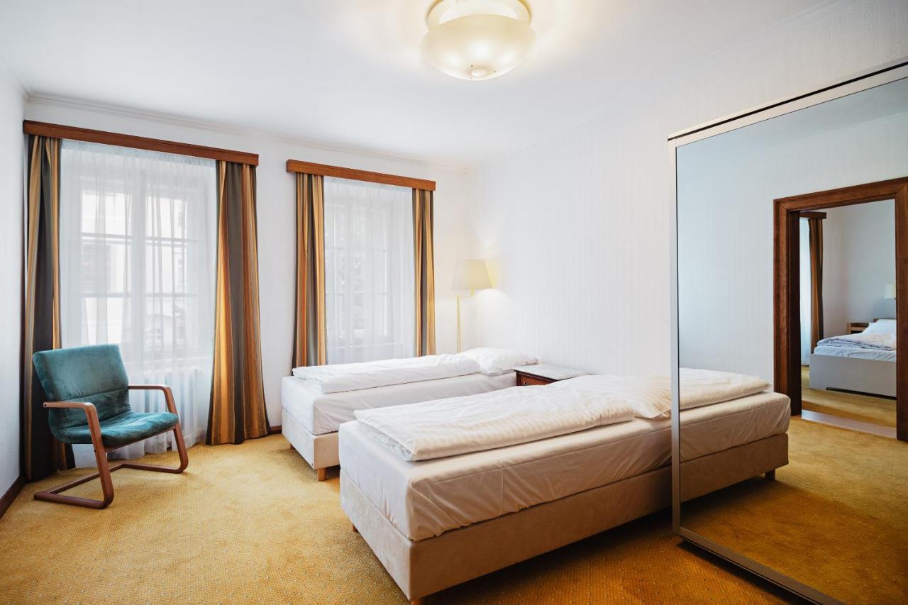Hotel U Modreho Orla - At The Blue Eagle Prag Exterior foto