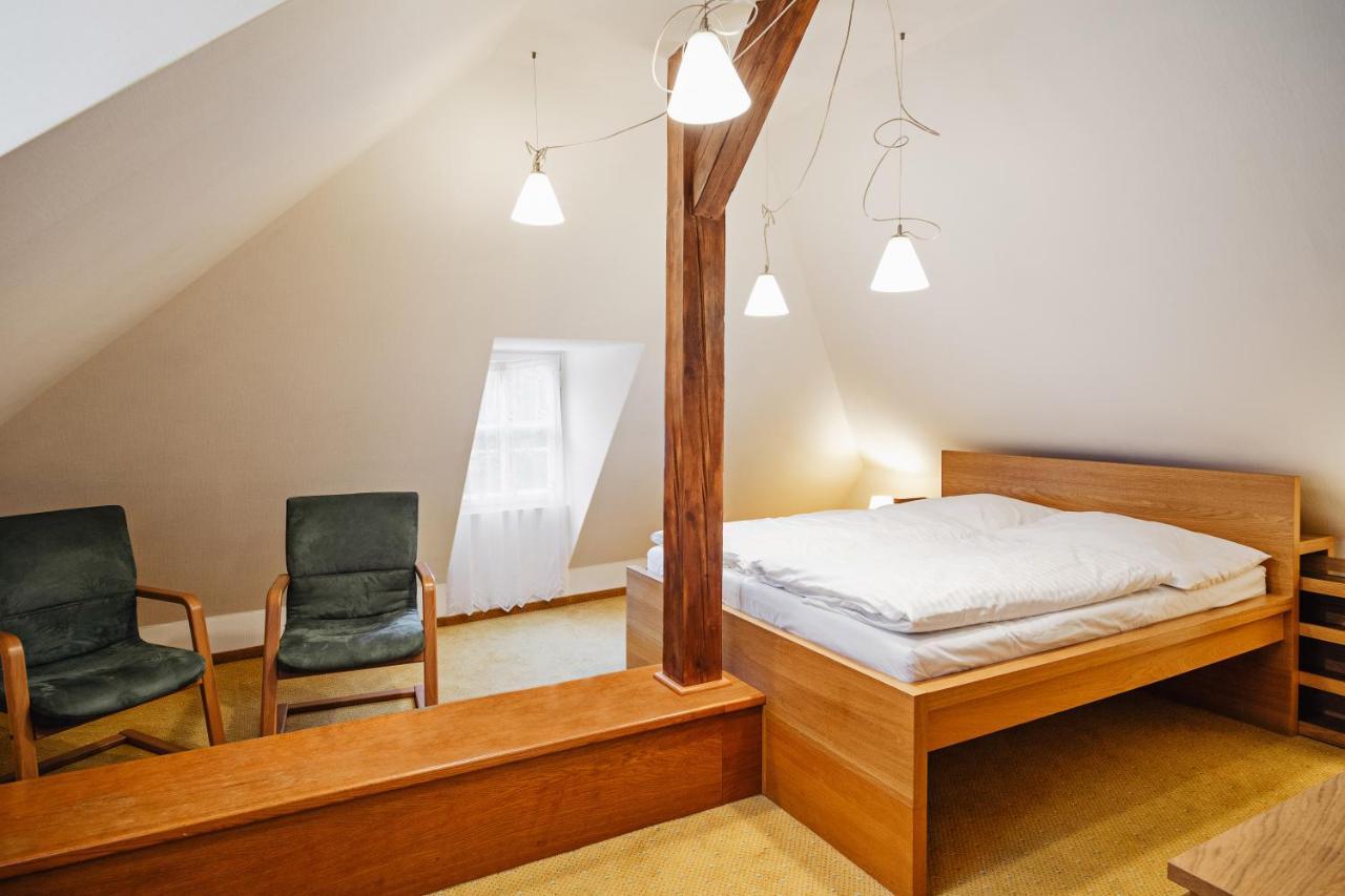 Hotel U Modreho Orla - At The Blue Eagle Prag Exterior foto