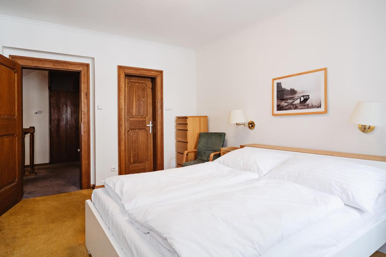 Hotel U Modreho Orla - At The Blue Eagle Prag Exterior foto