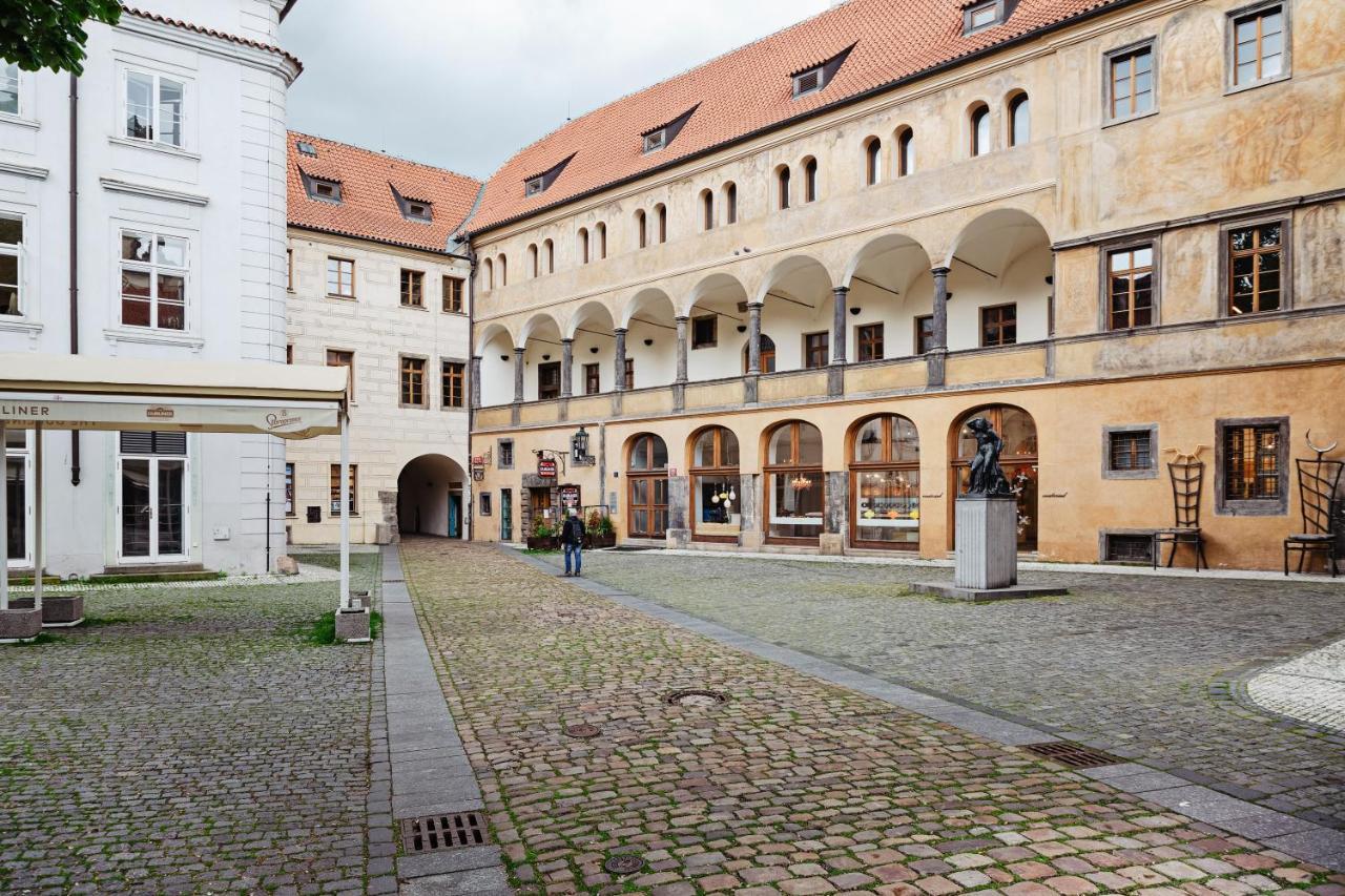 Hotel U Modreho Orla - At The Blue Eagle Prag Exterior foto