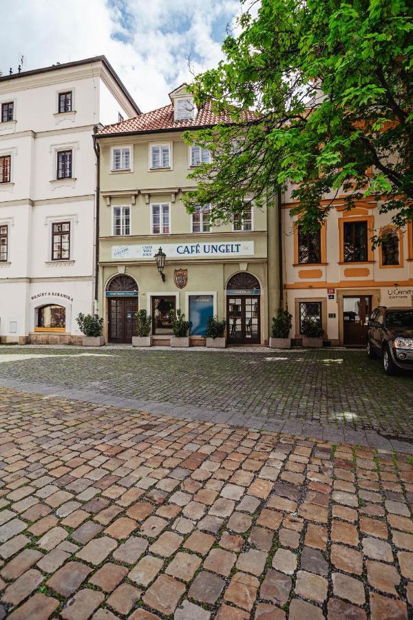 Hotel U Modreho Orla - At The Blue Eagle Prag Exterior foto